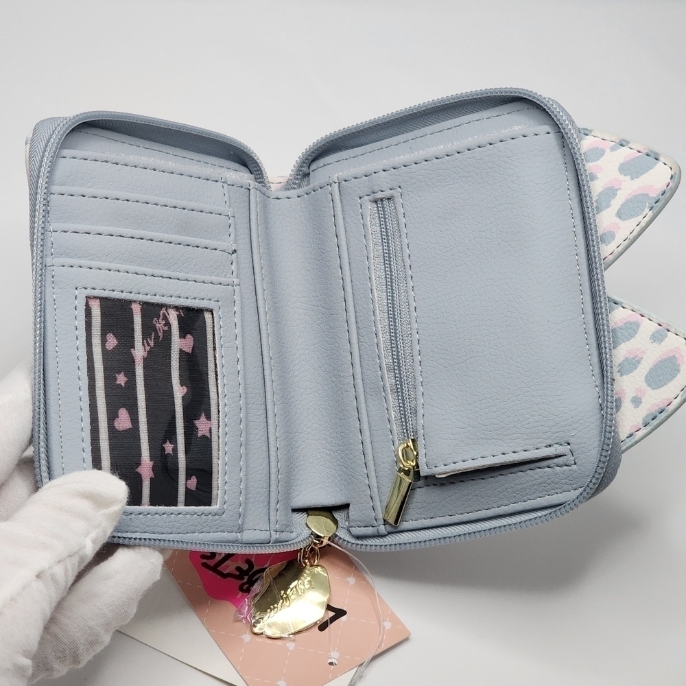 Luv Betsey by Betsey Johnson Cat Bifold Zip Wallet - Picture 3 of 5